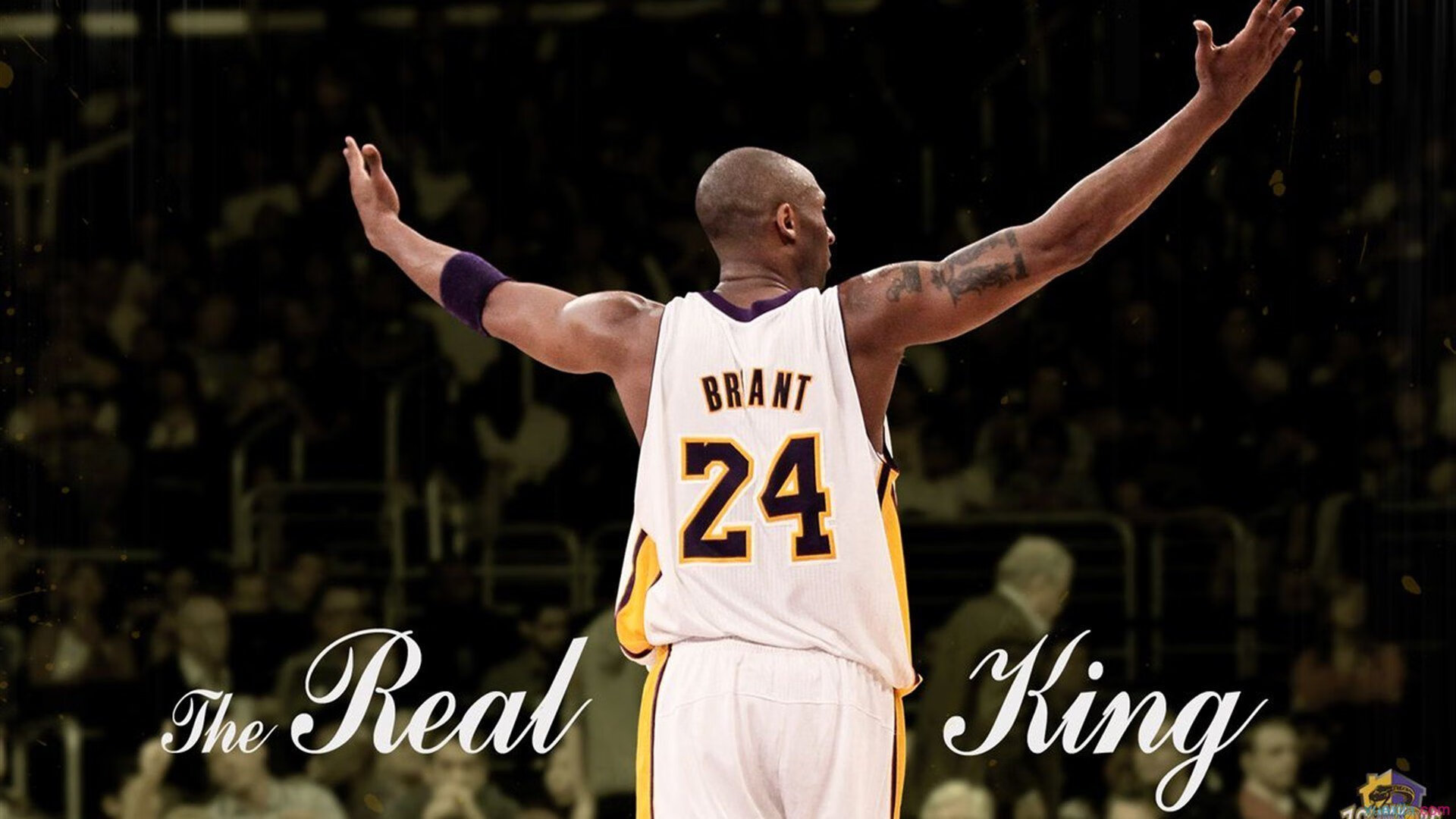 开云平台-欧冠决赛之夜，富安健洋末节接管比赛，亚洲铁卫的封神时刻  第1张